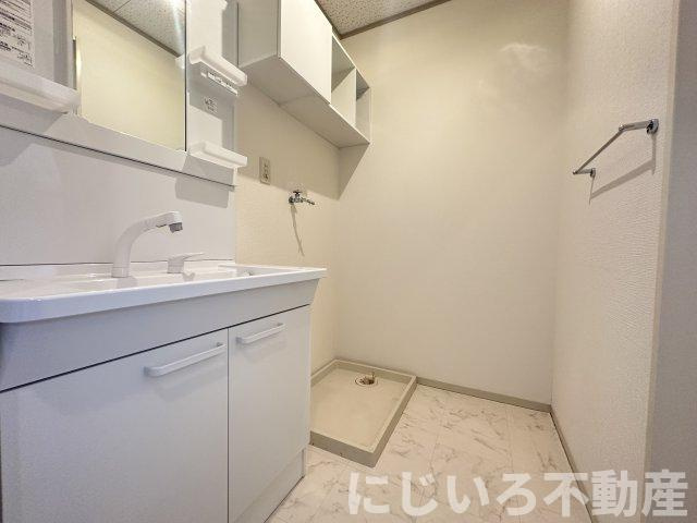 ジュネス吉岡の洗面所