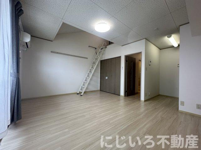 ジュネス吉岡の寝室