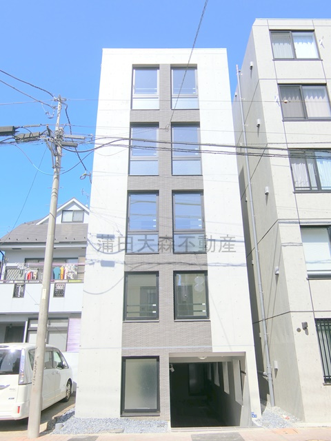 The One Nishikamata(ザワン西蒲田の外観|2026年9月築　RC鉄筋コンクリート造地上5階建て総戸数10戸インターネット無料ペット可
東京都大田区東矢口1丁目　東急池上線蓮沼駅近最寄り徒歩3分、JR京浜東北線蒲田駅徒歩12分