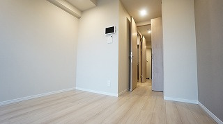 【その他】 | Log登戸station west