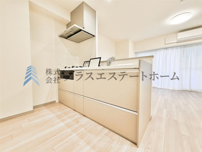 【キッチン】 | 住吉アーバンライフ | 対面カウンターで、家族とコミュニケーションを取りながら料理ができるキッチンです♪