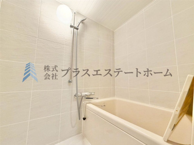 【浴室】 | 住吉アーバンライフ | 清潔感あふれるバスルームで、毎日の疲れを癒せます。