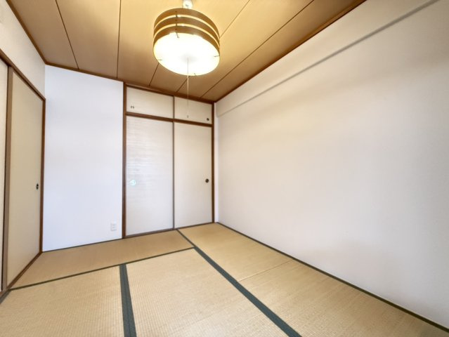 レピア・フェルティ本山の和室