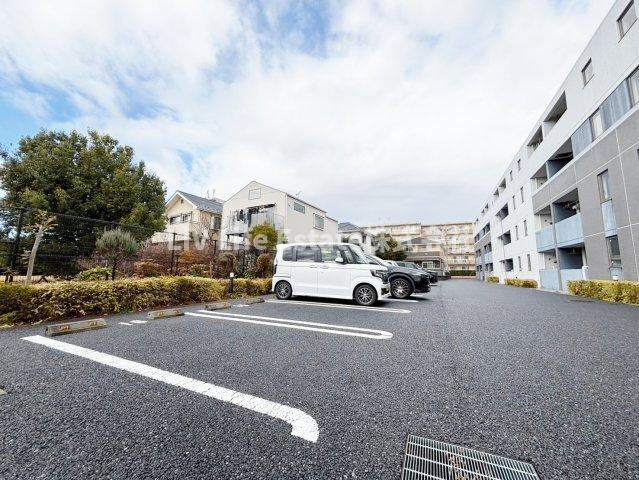 ジュリエットの駐車場