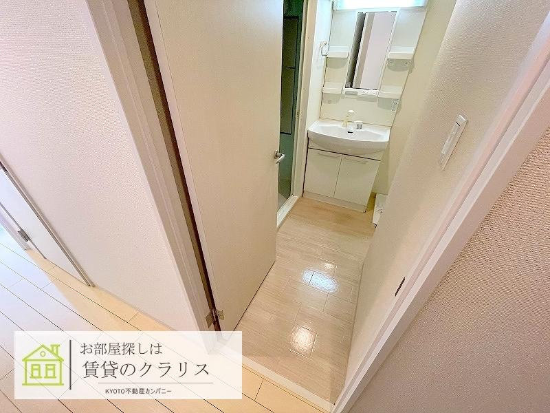 エスポアール西大路の洗面所