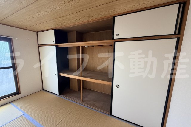 アーク玉津橋の洋室