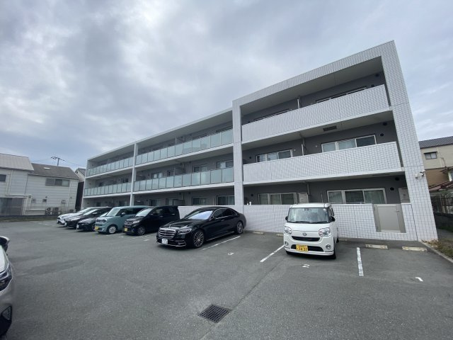 グランシャトー新在家の外観