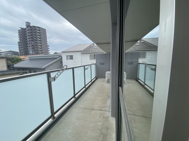 グランシャトー新在家のバルコニー