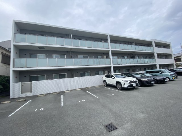 グランシャトー新在家の外観