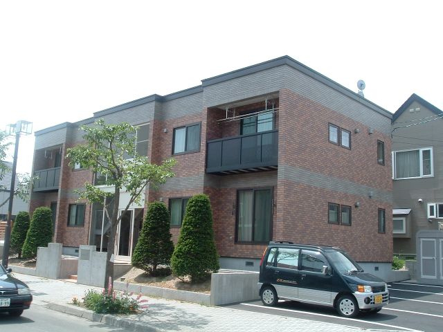ラフォーレ楡