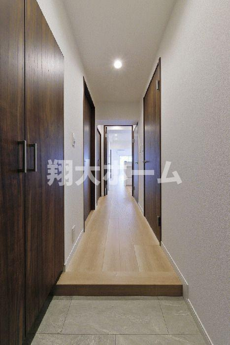 サニーハイツ西日暮里の玄関