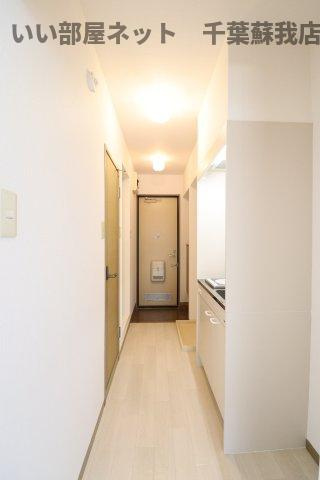 アローンヒルズの玄関|明るい玄関です