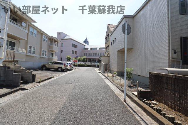 アローンヒルズの周辺