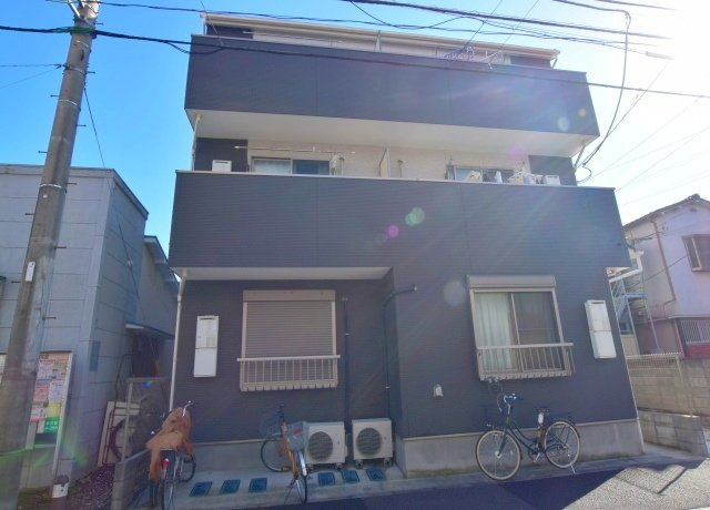 スプリングス横浜吉野町の外観