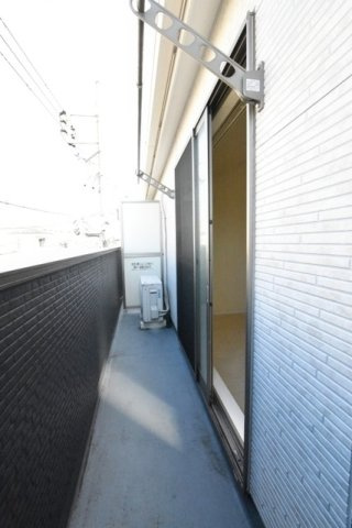 スプリングス横浜吉野町のバルコニー