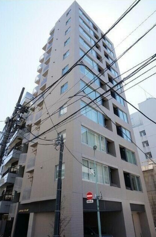 LUPINUS COURT