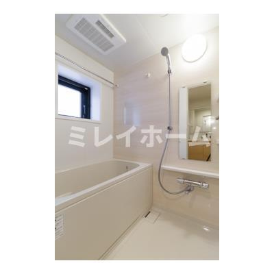 松葉の浴室