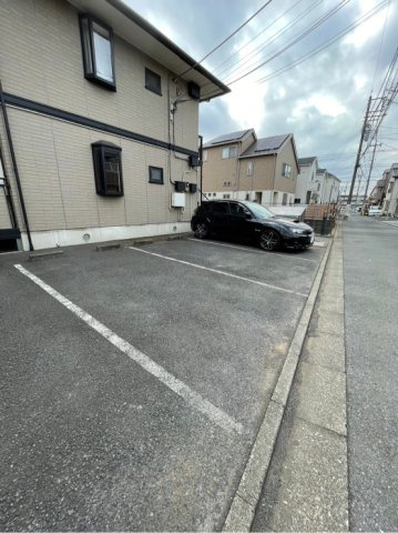 ウェールの駐車場