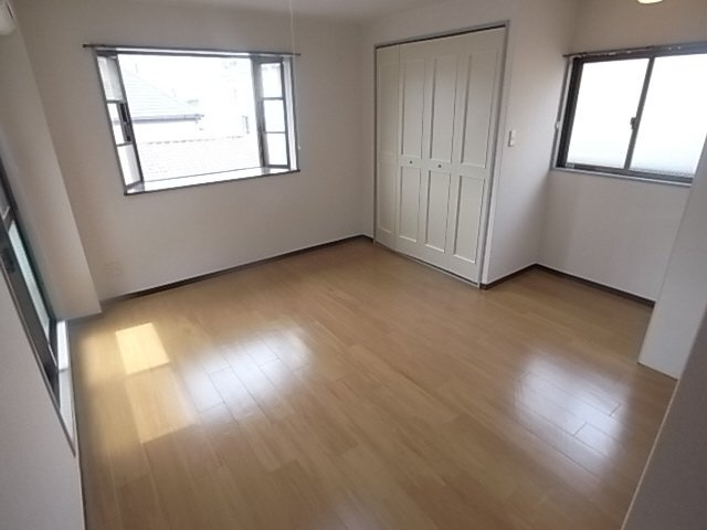神戸市灘区深田町１丁目の賃貸マンションの居間・リビング