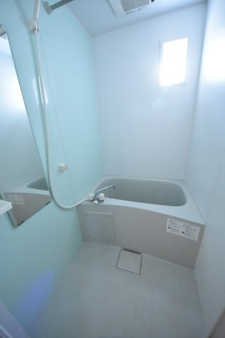 神戸市中央区下山手通９丁目の賃貸マンションの浴室