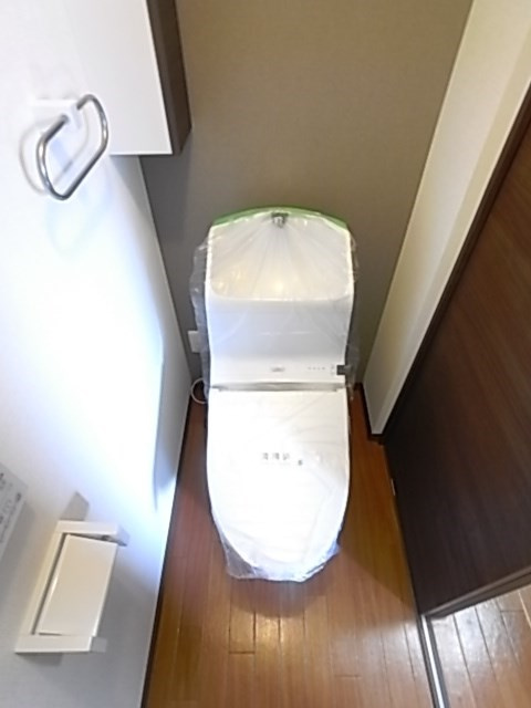 神戸市中央区下山手通９丁目の賃貸マンションのトイレ