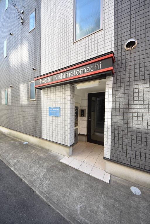 神戸市中央区下山手通９丁目の賃貸マンションのエントランス