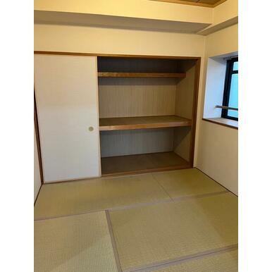 芦屋市茶屋之町の賃貸マンションの収納