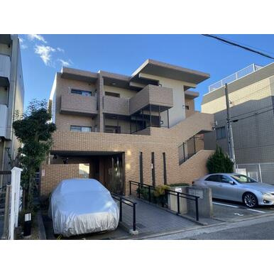 芦屋市茶屋之町の賃貸マンションの外観