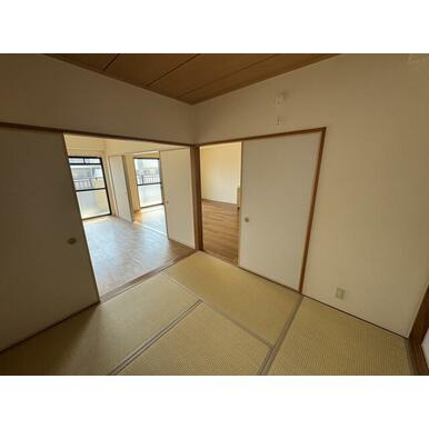 芦屋市茶屋之町の賃貸マンションの居間・リビング