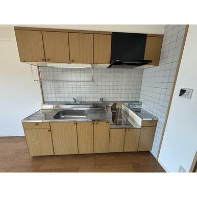芦屋市茶屋之町の賃貸マンションのキッチン