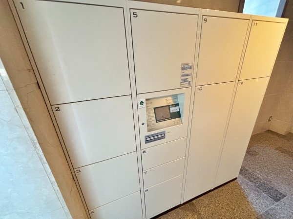 不在時も便利な宅配ロッカーが完備されています
