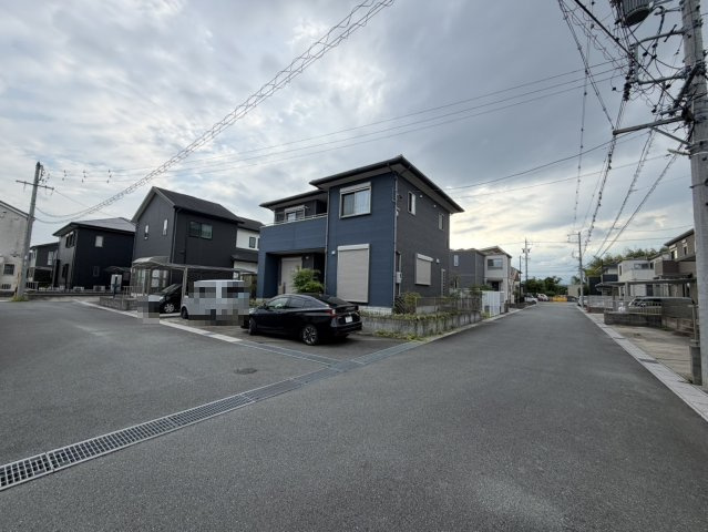 【前面道路含む現地写真】の画像