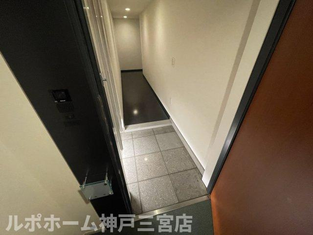 トア山手ザ・神戸タワーの玄関