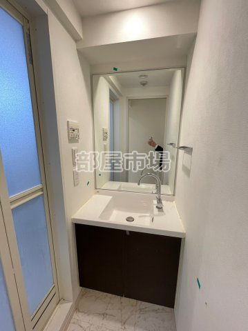 フェルクルールプレスト文京湯島の洗面所