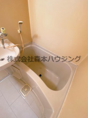 【浴室】 | 　WESTヒルズ岸和田 | 日々の暮らしに欠かせないお風呂です