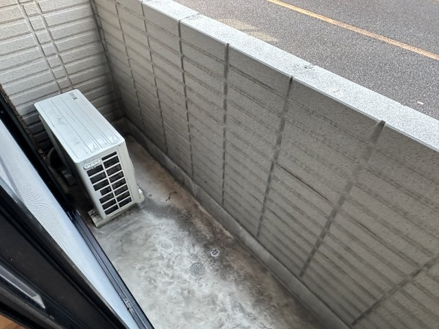 メゾン　シンフォニーのバルコニー|同建物別室参考写真