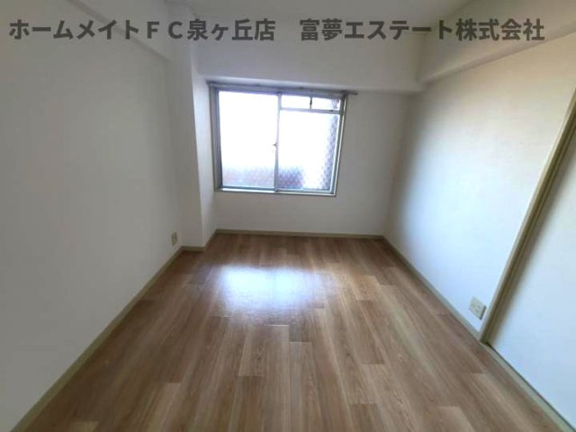 【洋室】 | セルサス和泉