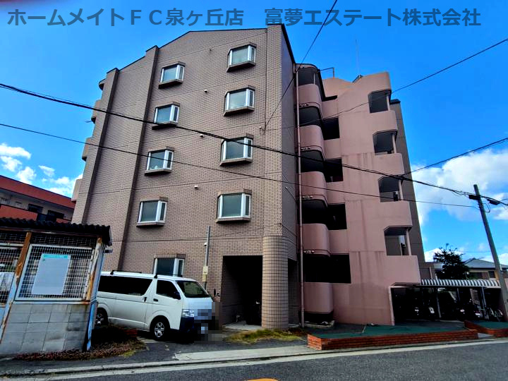セルサス和泉の外観