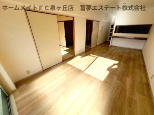 【居間・リビング】 | セルサス和泉 | ※同物件・反転タイプ