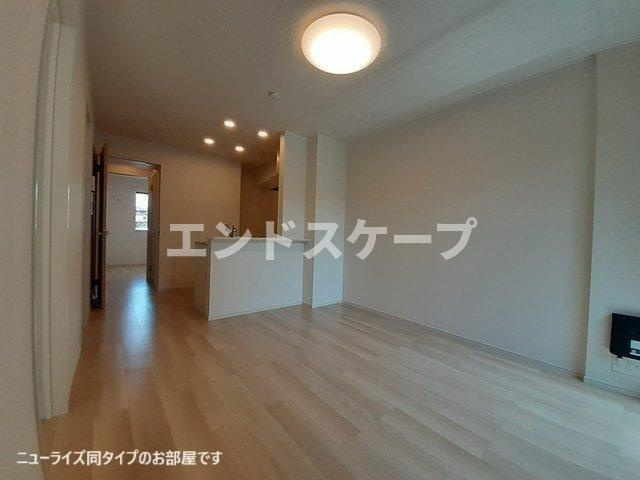 フォレストビューⅢの居間・リビング|高崎、前橋のお部屋探しはエンドスケープまで！お客様の理想お聞かせ下さい♪