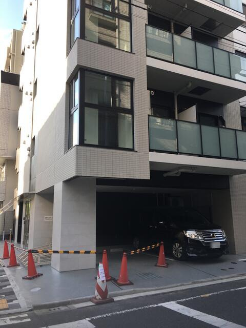 エムズサニーパレス月島の駐車場