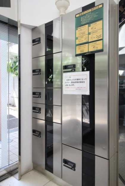 コーポ中里　駐輪場　オートロック　独立洗面台のその他共用部分