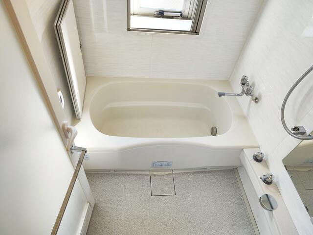 ローゼンハイツ西麻布の浴室