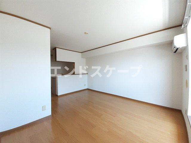 エトワールの居間・リビング|高崎、前橋のお部屋探しはエンドスケープまで！お客様の理想お聞かせ下さい♪
