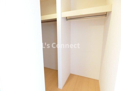 【収納】 | Ｄ－ｒｏｏｍ泉中央 | ウォークインクローゼットでお荷物もすっきり収納。