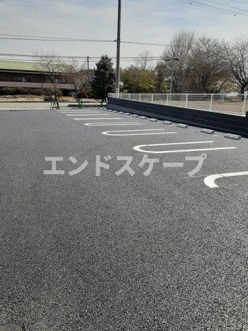 ニューライズ上野田の駐車場|高崎、前橋のお部屋探しはエンドスケープまで！お客様の理想お聞かせ下さい♪
