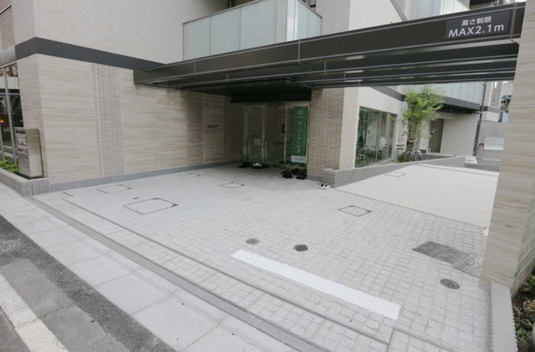 ザ・パークハビオ三軒茶屋　ペット相談可　楽器相談可　南向きのエントランス