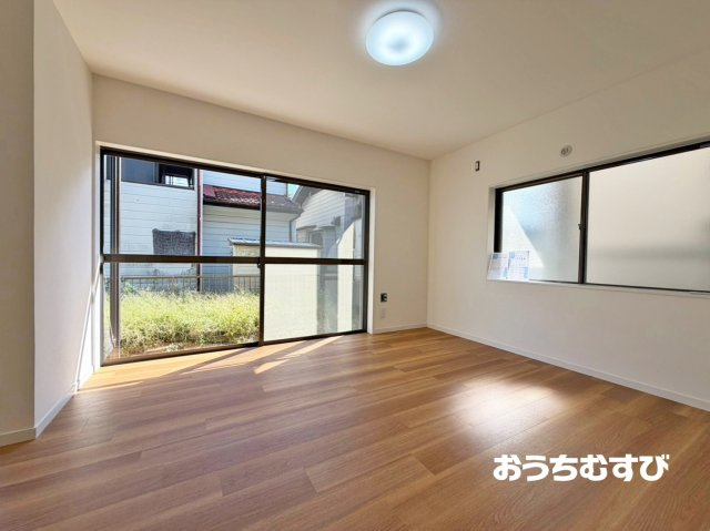 小牧市本庄の居間・リビング
