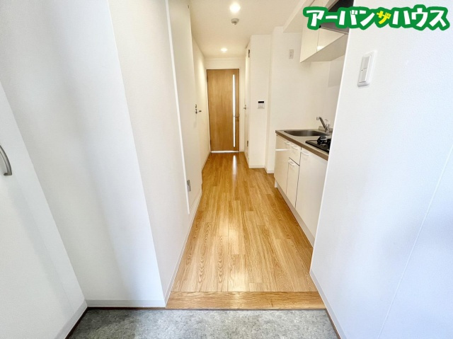 グランスクエア岡山駅西の玄関