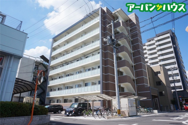 グランスクエア岡山駅西の外観